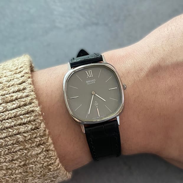 세이코 Seiko 스퀘어 쿼츠 그레이