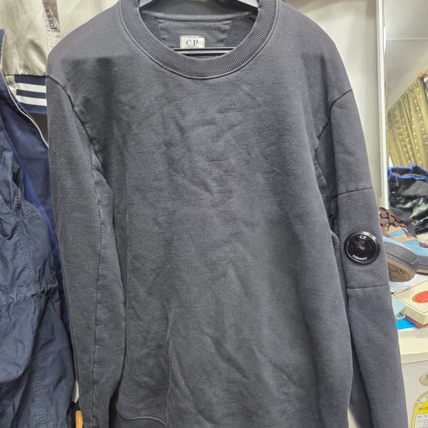 CP컴퍼니  맨튜맨