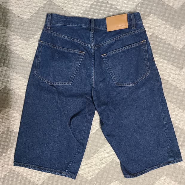 [ 29 ] 선플라워 와이드 트위스트 데님 쇼츠