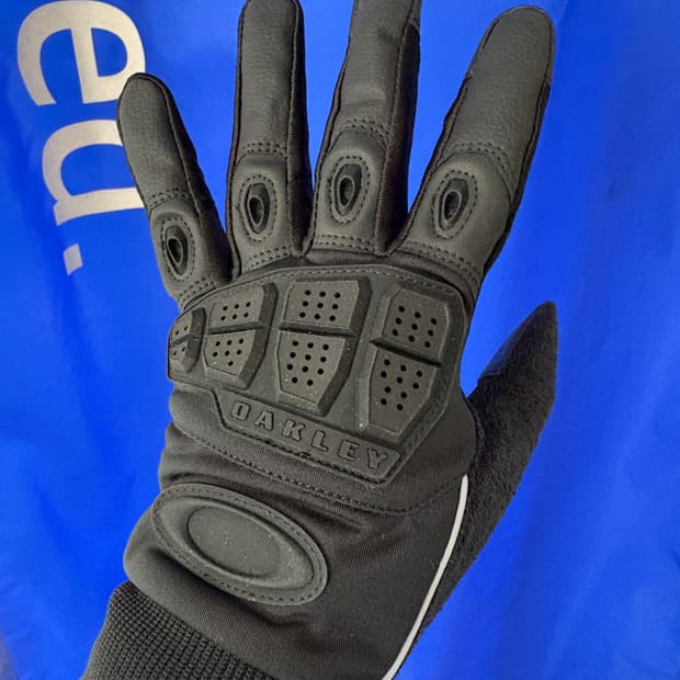 essential durable warm glove spFOS901850