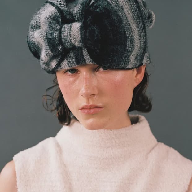 어썸니즈 터번 햇 리본 스트라이프 블랙 판매합니다