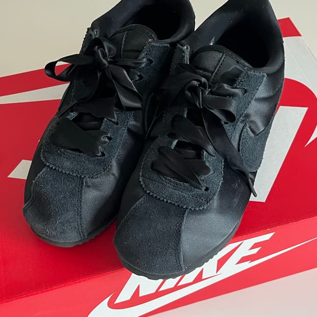 Nike 코르테즈 텍스타일 W 235