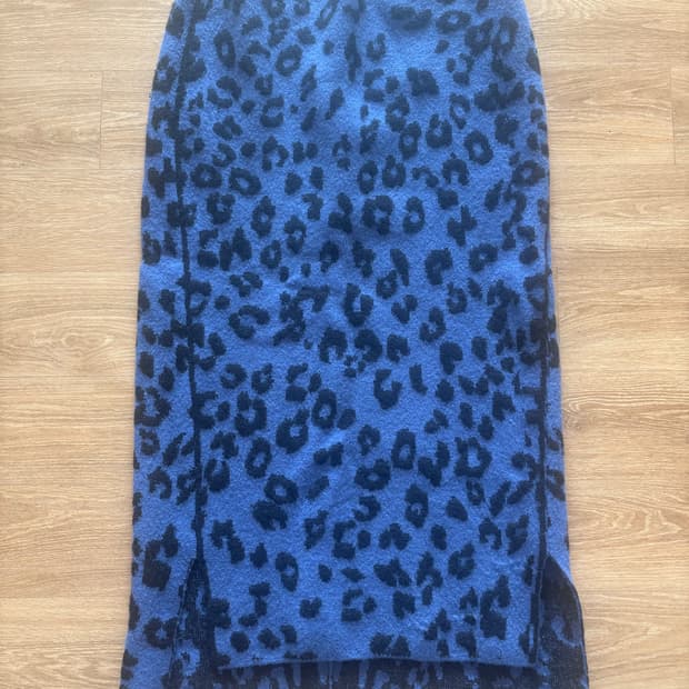 타임레오파드니트스커트