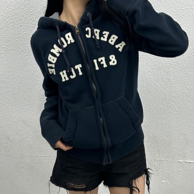 아베크롬비 센터로고 네이비 후드집업 S