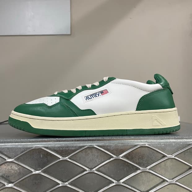 오트리 메달리스트 그린 화이트 44