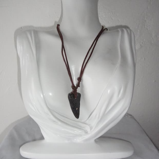 yujagi button necklace