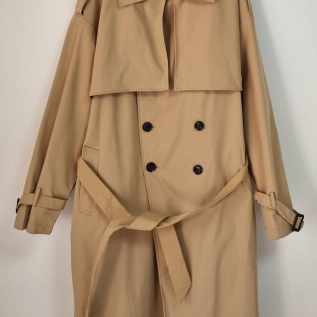~88 (XL) 스튜디오B 베이지 트렌치코트
