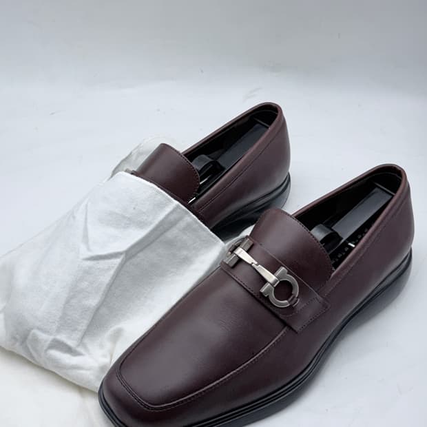 정품)페라가모260