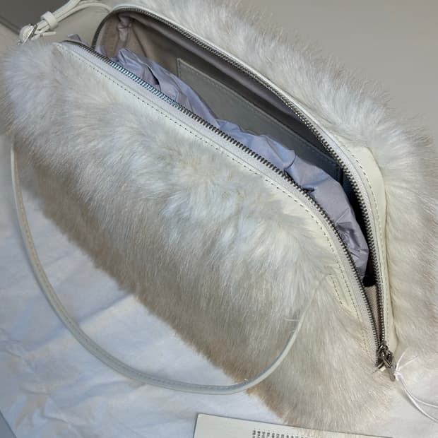 더바넷 퍼 클러치 백