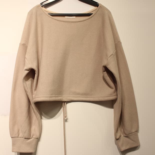 228. 베이지 크롭 스트링 니트 맨투맨