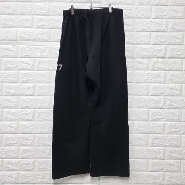 택포_ 피어오브갓 에센셜 블랙 트레이닝 와이드 팬