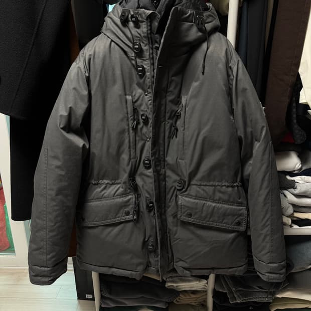 이스트로그 x 시리즈 four weather 다운 파카 s사이즈