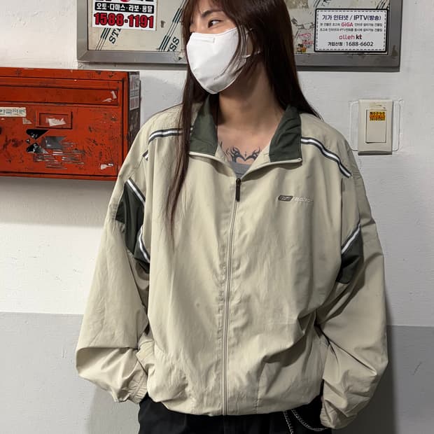 90s REEBOK 올드스쿨 베이지 배색 윈드브레이커