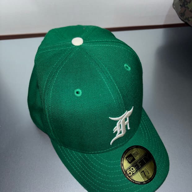 Fear of god x new era cap 
