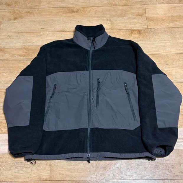 모이프 하이커 자켓 2사이즈