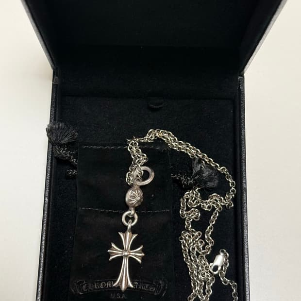 크롬하츠 원볼 타이니크로스 펜던트 목걸이