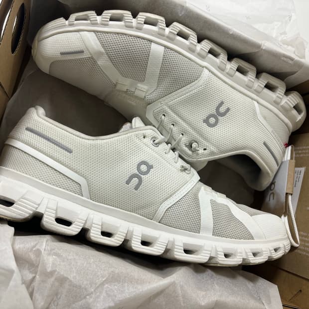 온러닝 클라우드 6 화이트