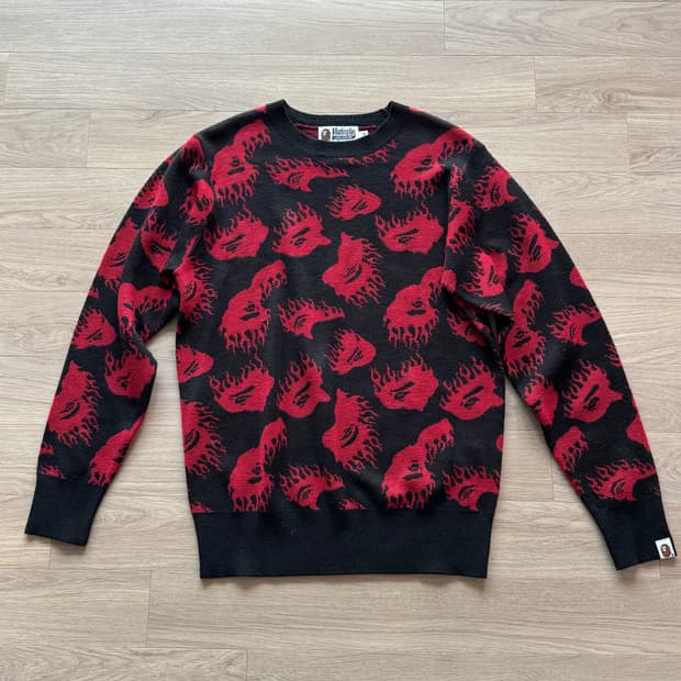 베이프 플레임 니트 m