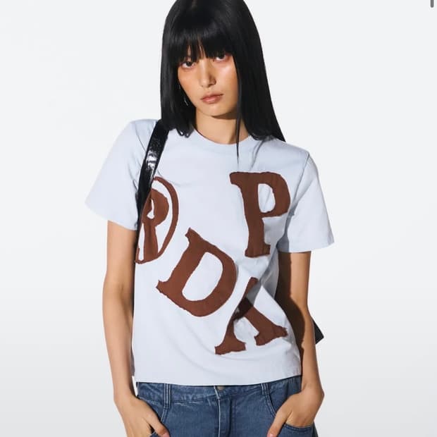 프렌다 BIG PATCH CREWNECK TEE SKY BLUE