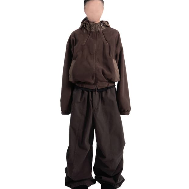 콜른 플리스 브라운