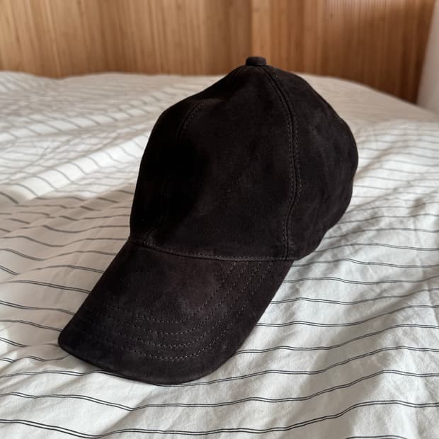 (새상품급)Massimo Dutti 스웨이드 볼캡 (브라운) 01사이즈