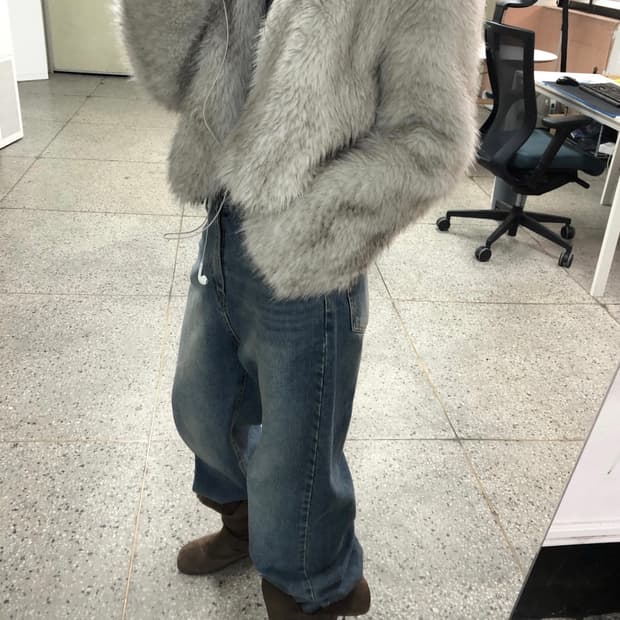 이이알하우스 퍼자켓 그레이