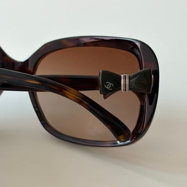 샤넬 리본 선글라스