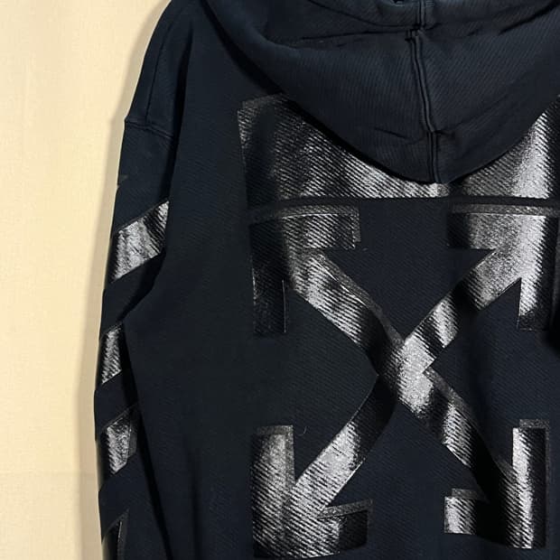 오프화이트 러버 에로우 후드티 처분 