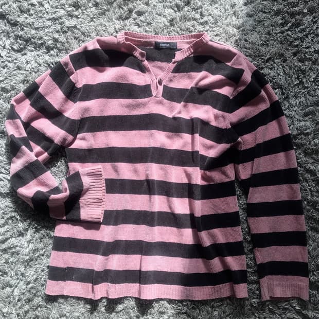 빈티지 핑크블랙 스트라이프 니트