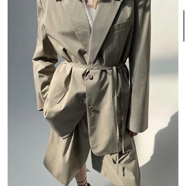 새상품) 드래곤블루스 드라이 터치 박시 싱글 스트랩 자켓 M