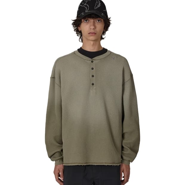 [M,L,XL]로아 하이킹 26ss Bee Sun Faded 와플 탑