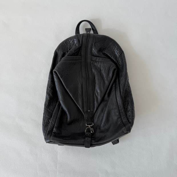 구호(KUHO) 레더 백팩