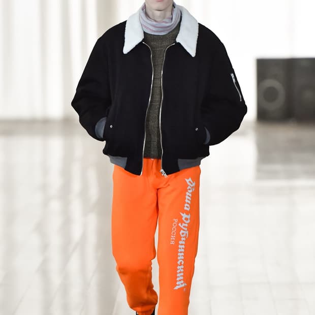 고샤루브친스키 17FW 스웻팬츠