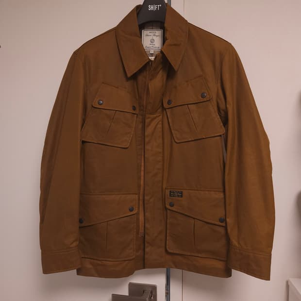 [M] 바스통 x 헤지스 M1942 왁스자켓 브라운 브리티시밀러레인