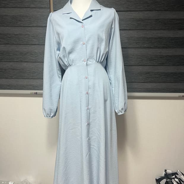 하늘색 원피스