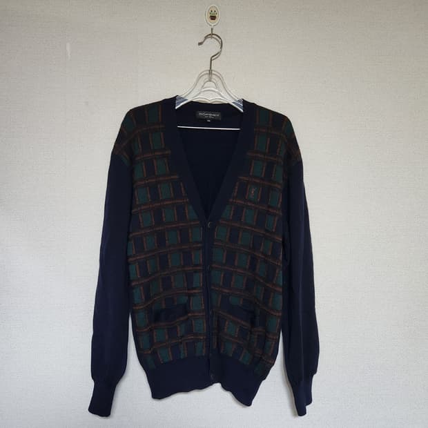 입생로랑 브이넥 가디건 남95