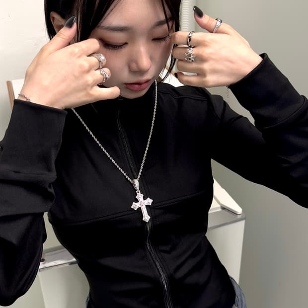pcr053 Pink the cross necklace