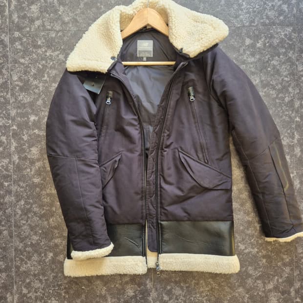 뉴발란스 무스탕 자켓 블랙 S