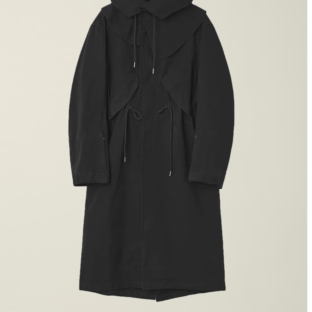 GARMENT DYED CURVED FISHTAIL COAT 차콜