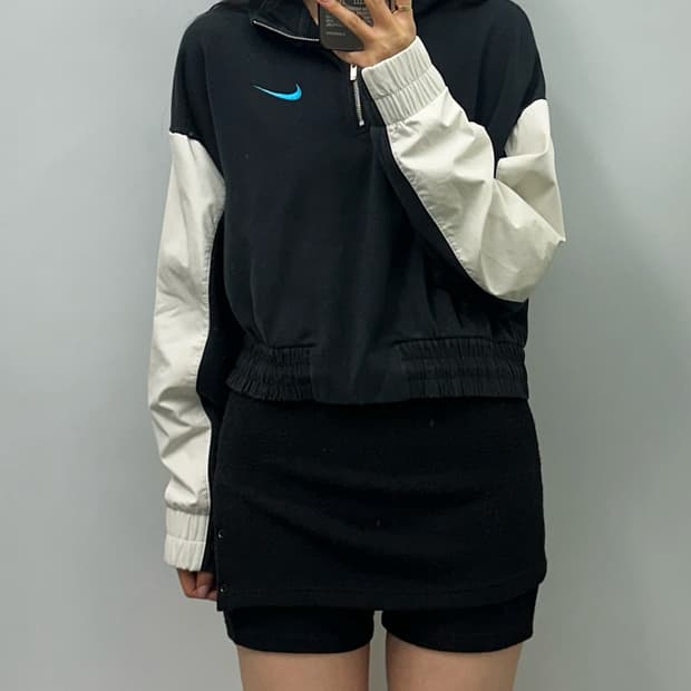 나이키 블랙 반집업 맨투맨