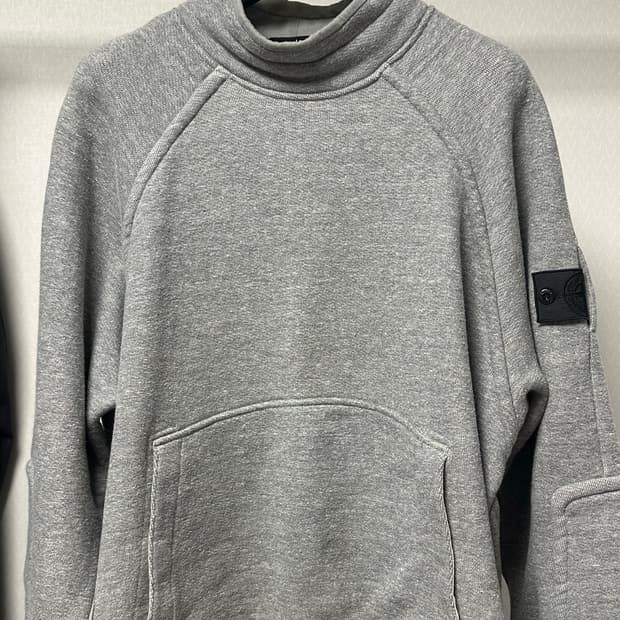 스톤아일랜드 쉐도우 트레이닝 셋업 22fw L(105) 국내판