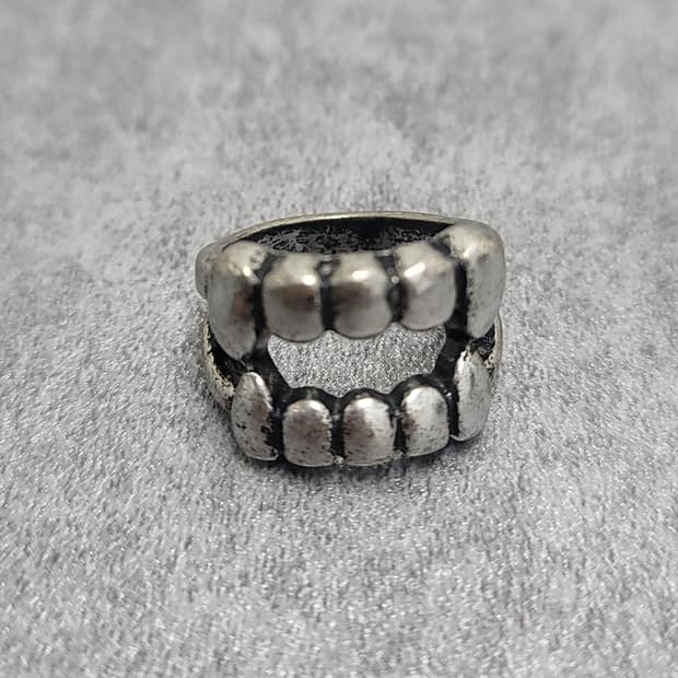 Teeth 빈티지반지