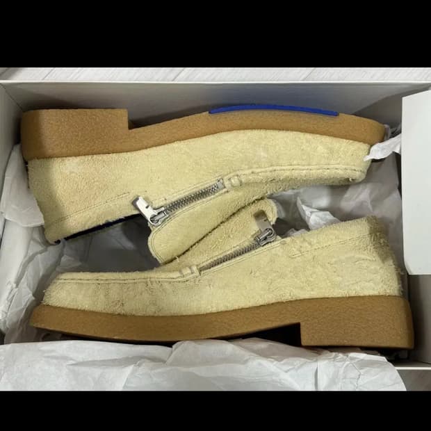 버버리 스웨이드 찬스 로퍼 44 코쿤 로퍼