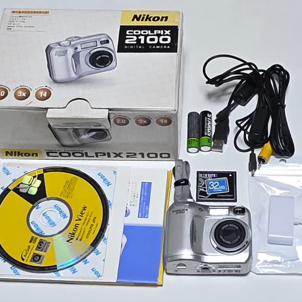니콘 쿨픽스 2100/사쿠라 똑딱이 카메라/풀박