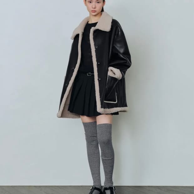 무신사 우먼즈 리버시블 레더 무스탕