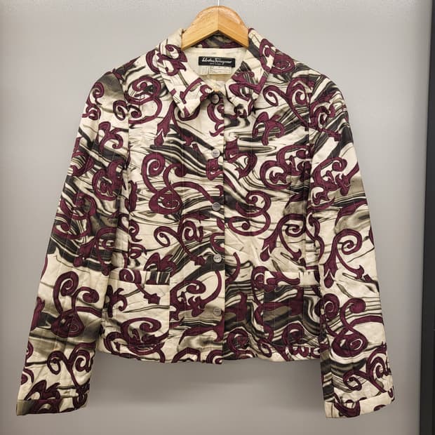 페라가모 패턴 퀄팅 자켓