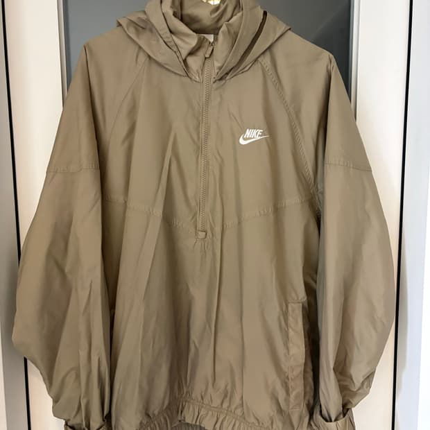 나이키 아노락 반집업
