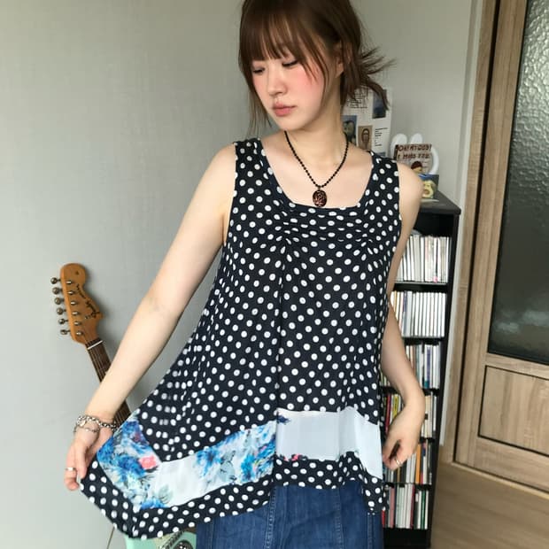 sunao kuwahara dot sleeveless 