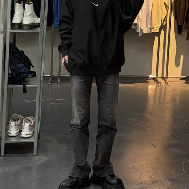 나이키 올드스쿨 체스트로고 브이넥 블랙 웜업 A2862