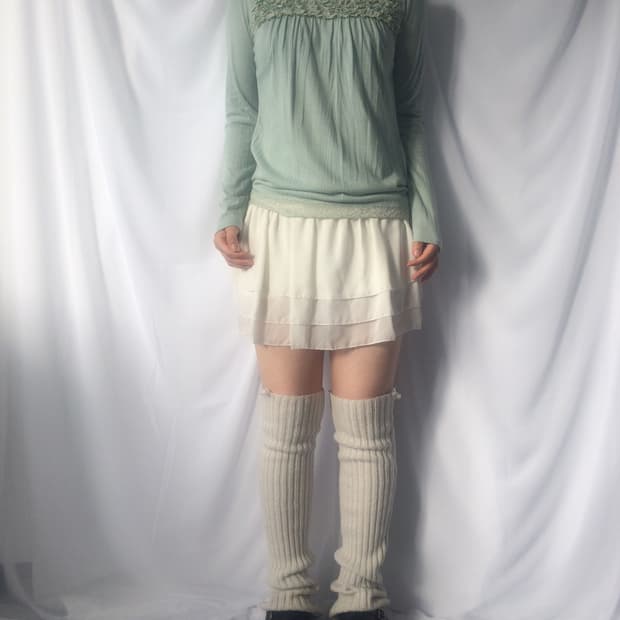 Frill trimming sleeve